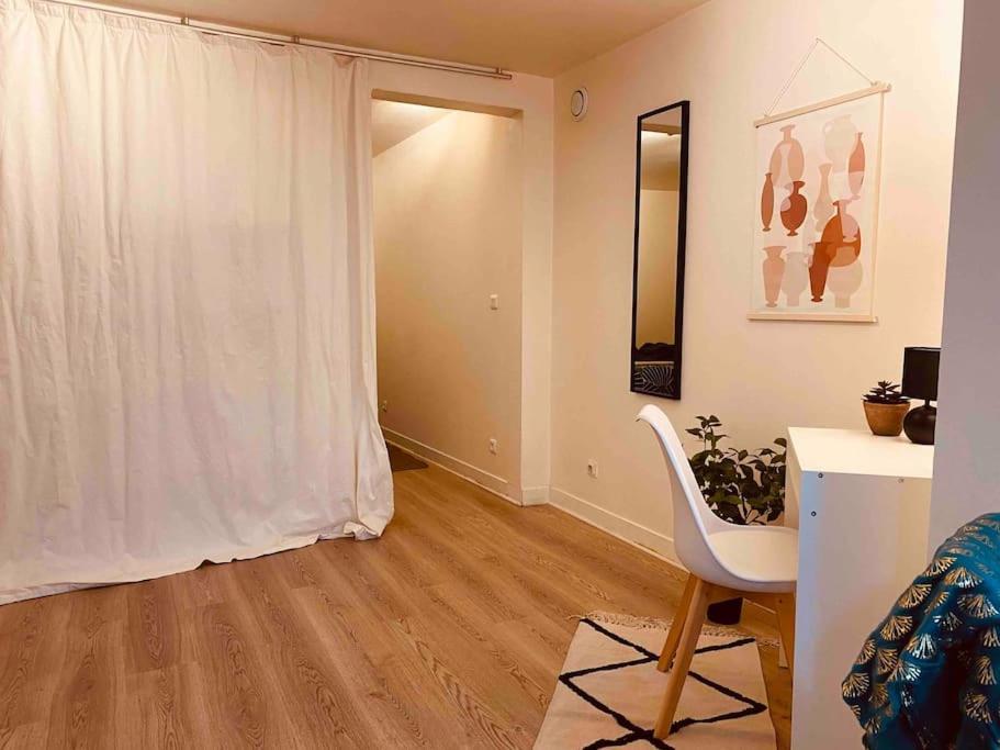 Appartement Cosy Au Calme A 20 Min De Paris Villejuif Luaran gambar